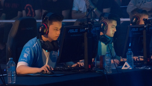 Jake "Stewie2k" Yip and Timothy "autimatic" Ta, Andrew Robichaud/TSN.ca Jake "Stewie2k" Yip and Timothy "autimatic" Ta