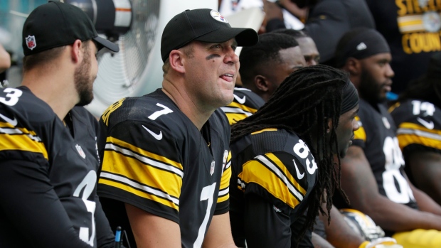 Ben Roethlisberger on the bench