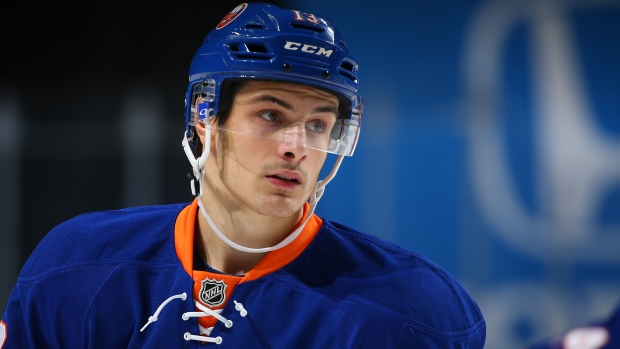 Ex-Thunderbirds star Barzal signs 8-year extension with Islanders
