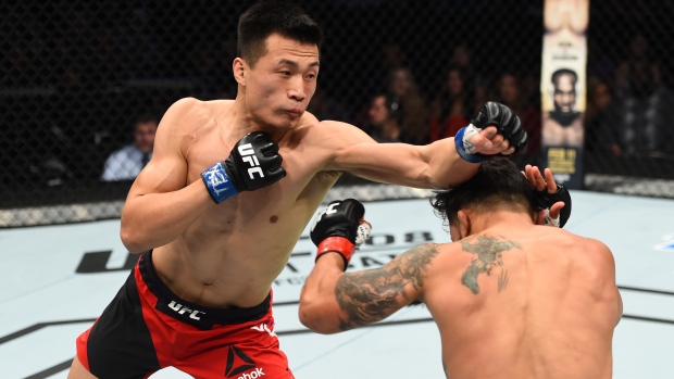 Chan Sung Jung Dennis Bermudez, Jeff Bottari/Zuffa LLC/UFC/Getty Images Chan Sung Jung Dennis Bermudez