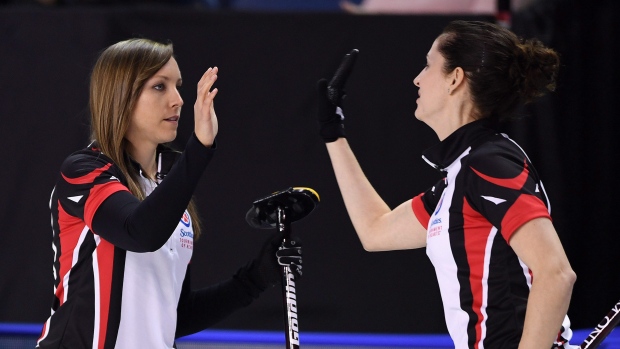 Rachel Homan, Lisa Weagle