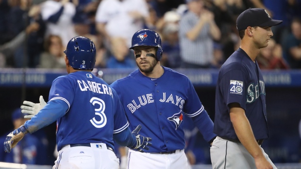 Ezequiel Carrera and Steve Pearce