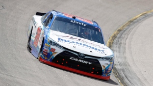 Preece wins pole at Martinsville; Elliott starts 24th