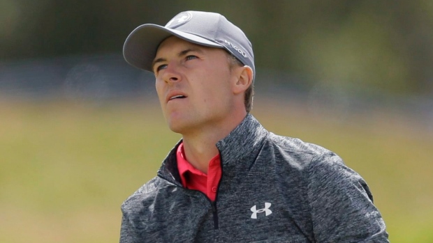 jordan spieth hat off