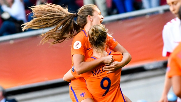 Vivianne Miedema Lieke Martens