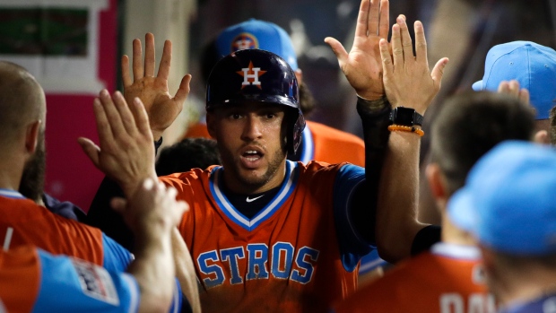 Davis Home Run Wild Pitch Lead Astros Past Angels Tsn Ca