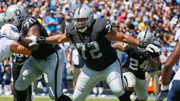 Raiders give left tackle Penn $21 million extension 