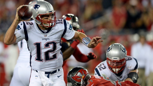 Patriots hold off Bucs for 19-14 victory on Thursday Night Football