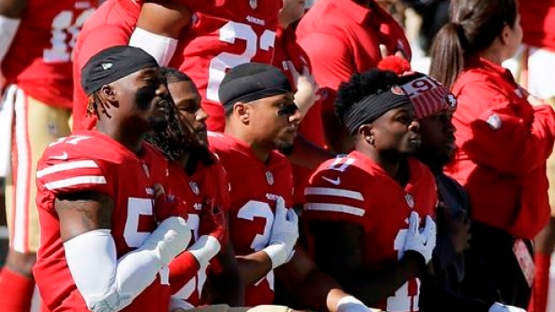 49ers kneel during anthem 