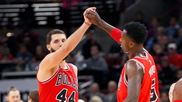 Nikola Mirotic and Bobby Portis