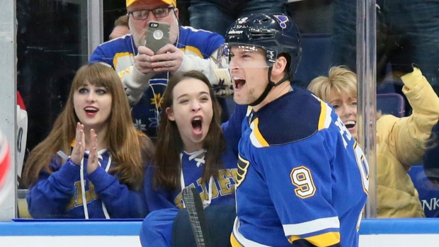 Scottie Upshall celebrates goal