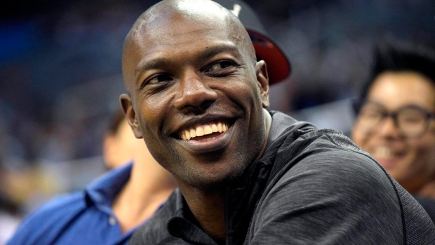 ON football:  Terrell Owens belongs in Canton Article Image 0