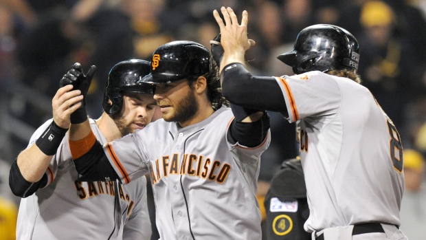 Bumgarner throws complete game as Giants rout Pirates in NL Wild Card 