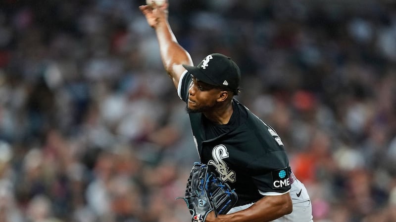 White Sox place reliever Brazobán on 15-day injured list with lat strain