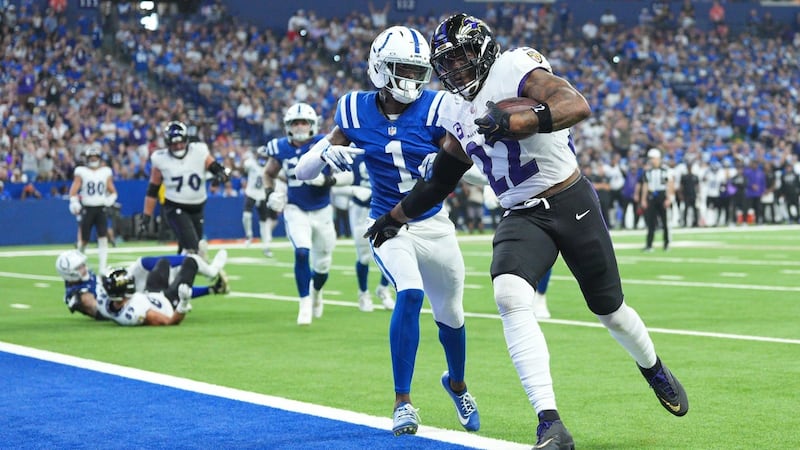 Henry’s rushes for 3 TDs and Jackson lights up Colts in Ravens’ win