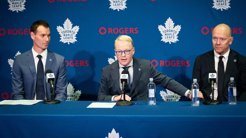 Maple Leafs add Brackett as AGM, hire Freddie Hamilton as chief of staff