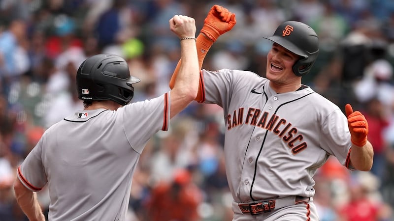 Chapman has two HRs, career-high eight RBIs, as Giants go deep seven times to rout Cubs