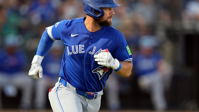 Blue Jays’ Lukes leaves early vs. Guardians with injury