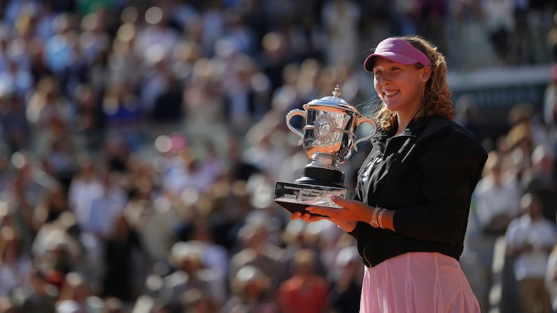 Teenager Andreeva beats Chwalińska to win Roland-Garros title