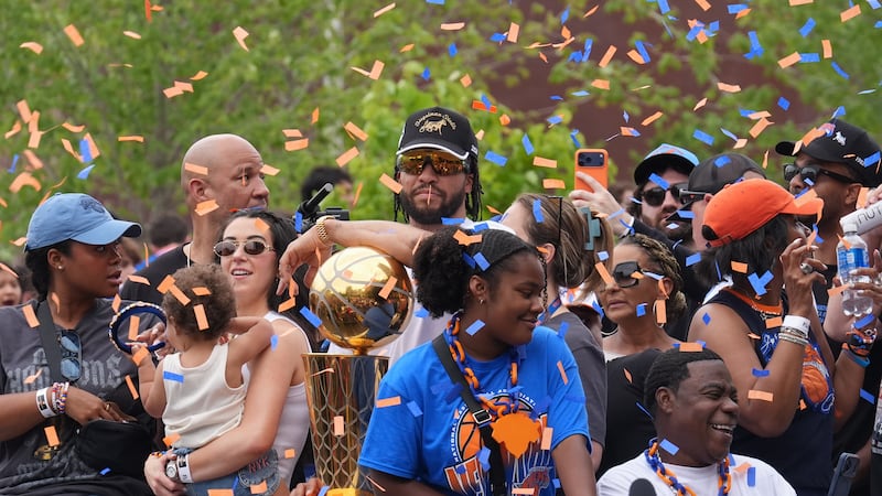 Brunson slams skeptics as Knicks revel in NBA championship parade