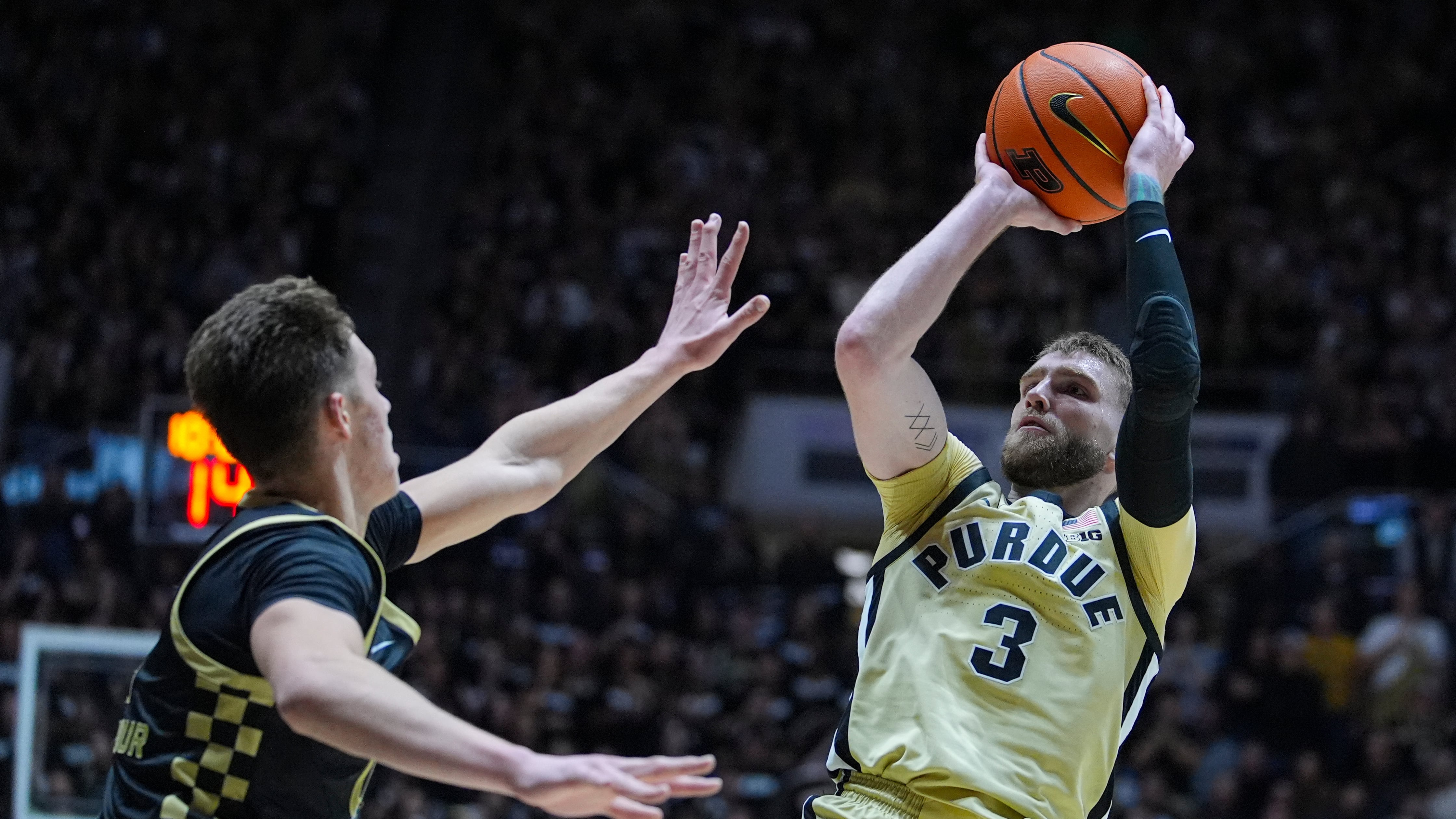 Braden Smith leads balanced attack as No. 1 Purdue defeats stubborn Oakland