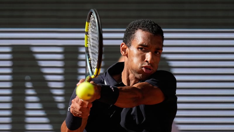 Auger-Aliassime rolls past Tabilo; will face Cobolli in Roland-Garros quarters