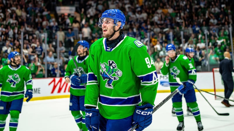 Abbotsford Canucks move within a win of Calder Cup title