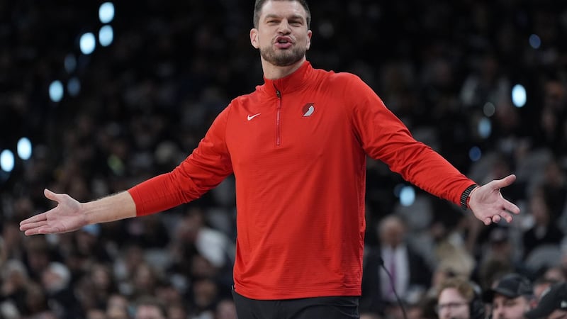 Splitter led Blazers to playoffs as a first-time NBA head coach, but his future is uncertain