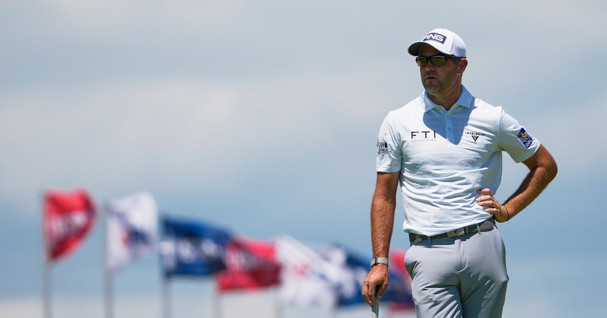 Conners battles through tough Saturday at U.S. Open
