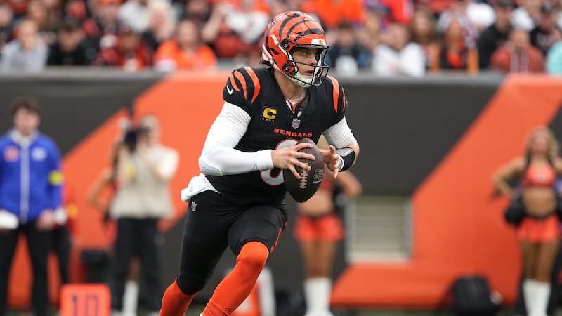 Burrow, Bengals find camaraderie on unusual battlefield