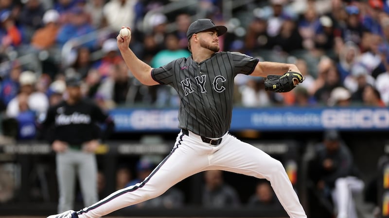 Scott earns his first win, Senger hits first homer as Mets beat Marlins