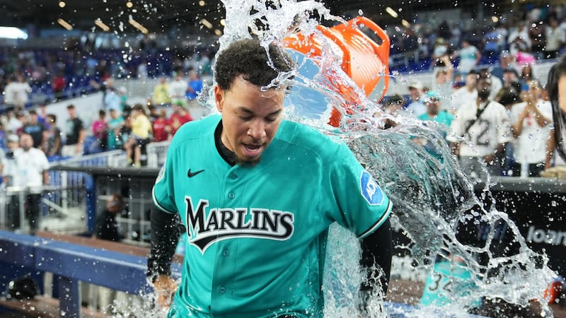 Hernández’s walk-off grand slam against Williams gives Marlins win, three-game sweep of Mets