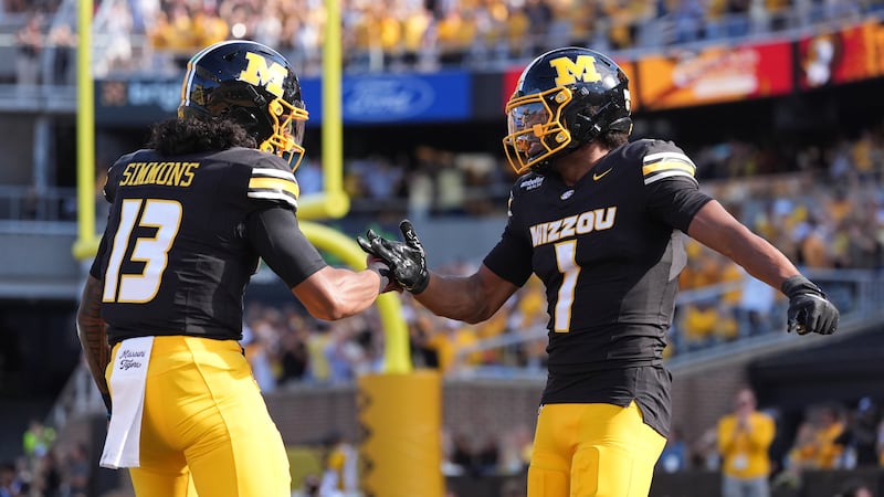 Missouri jumps to 14th in AP Top 25; Florida tumbles 8 spots