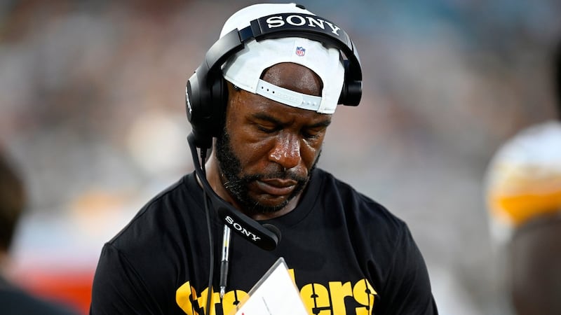 Vikings suspend new DB coach Alexander for three weeks following drunken driving charge