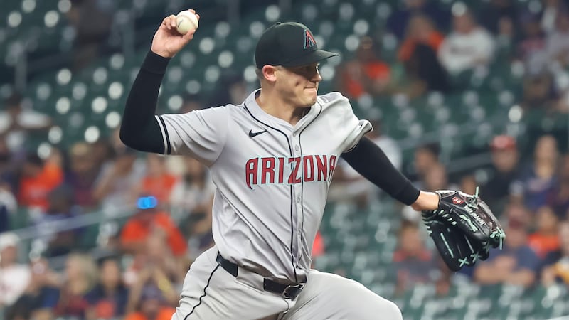 Blue Jays claim ex-D-Backs closer Sewald