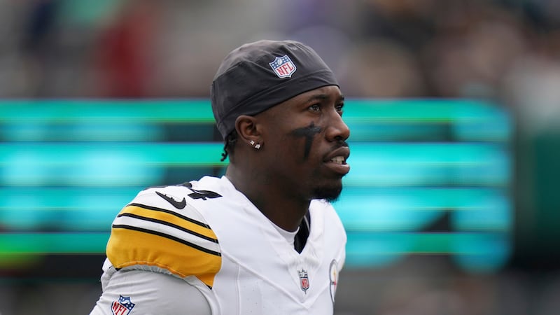 Steelers coach McCarthy says club is at a contract impasse with cornerback Porter Jr.