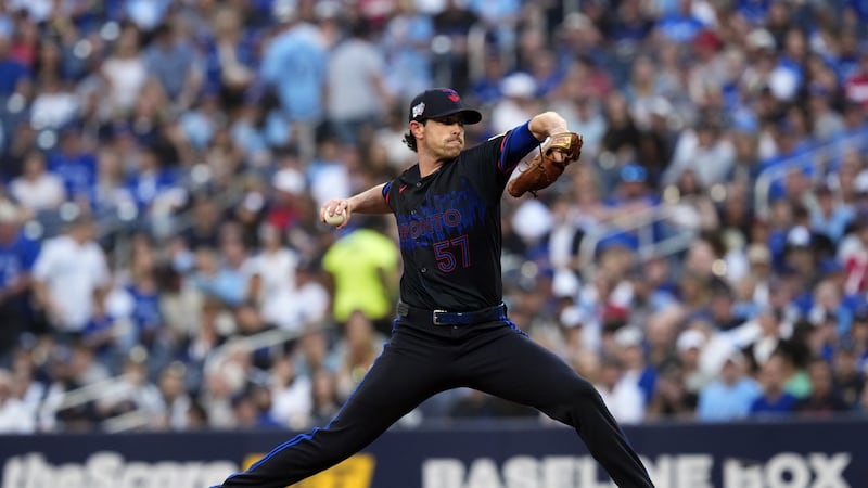 Kirk homers, Bieber in form as Blue Jays top Yankees in series opener