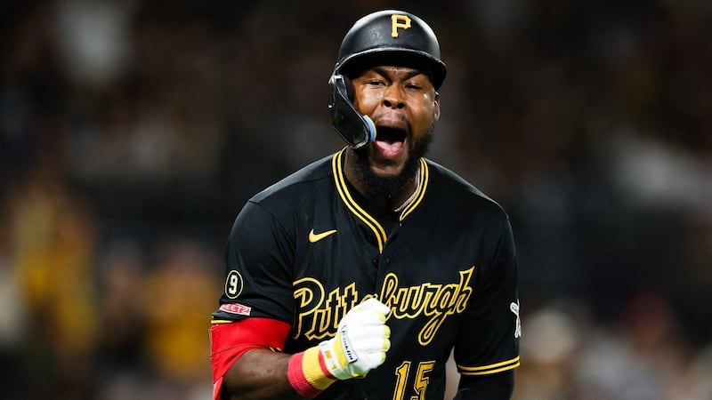 Cruz homers off Miller in 9th, sending Pirates to win over Padres