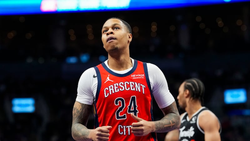 Report: Pelicans trade Hawkins to Grizzlies in four-player deal