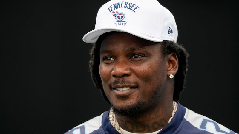 Titans to honor ALS-diagnosed Johnson by inducting him into Ring of Honor