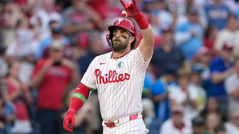 Harper hits 377th career homer, Duran fans the side in 9th in Phillies’ win over Padres