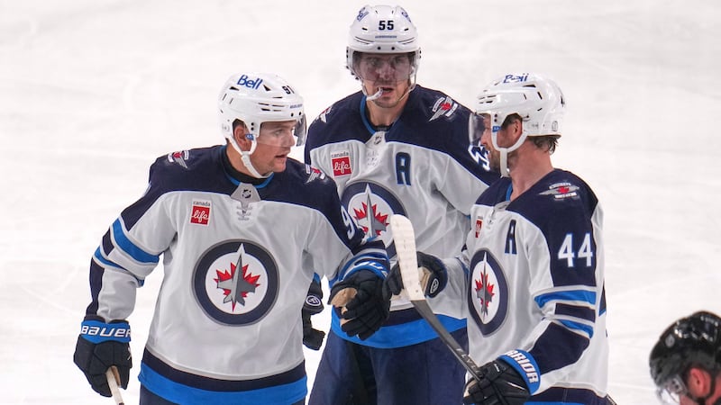 Perfetti’s winner sends Jets to road win over Penguins
