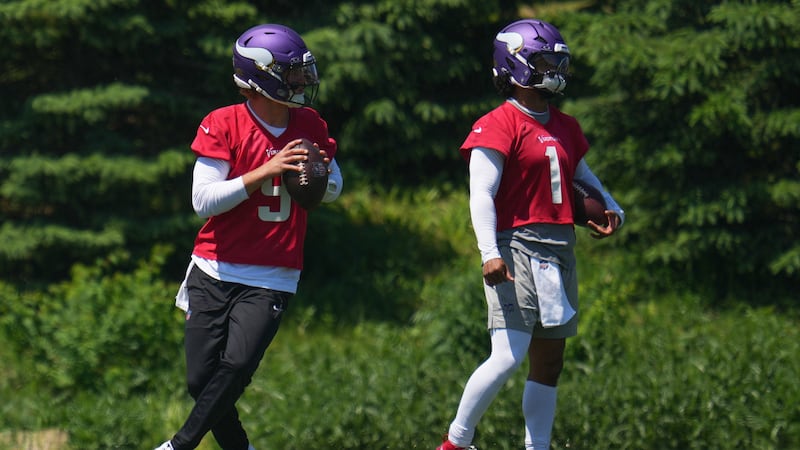 Latest buzz on Vikings’ Murray-McCarthy QB1 battle