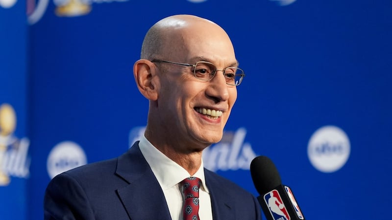 Sources: NBA reviewing bids from three finalists for Vegas team