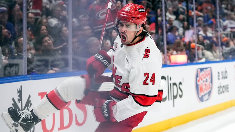 Hurricanes forward Jarvis sheds no-contact jersey in recovery from shoulder surgery