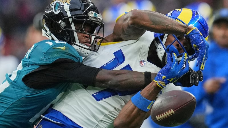 Jaguars’ Hunter still working on both sides of the ball, just not on the field yet