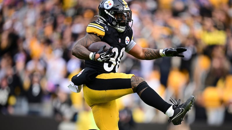 Warren’s brilliance leads Steelers past Colts