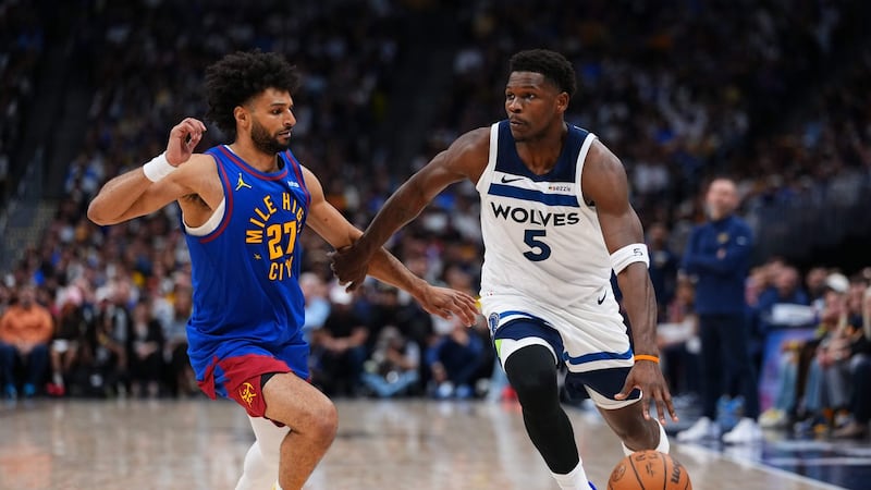 Edwards, Randle rally Timberwolves past Nuggets to even series at one apiece