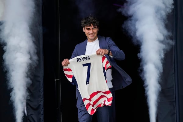 Reyna and Scally bring a close bond forged in Germany to U.S. World Cup roster