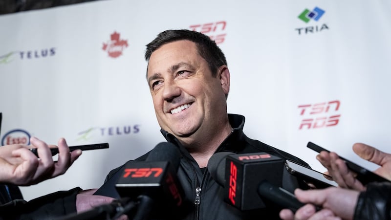 Oilers hire veteran coach Donskov as consultant